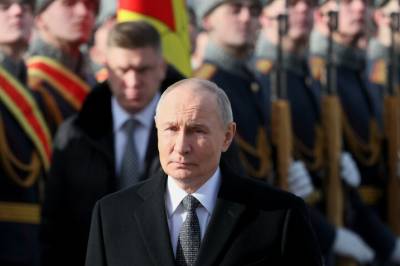 Advarer om atomvåpen: - Rent sludder