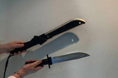 Ble varslet om knivstikkingsplaner mot 14-åring. Da fant politiet disse