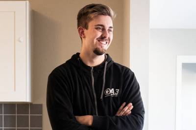 Ivan (23) kjøpte leilighet uten hjelp av foreldrene: – Trenden er helt klar