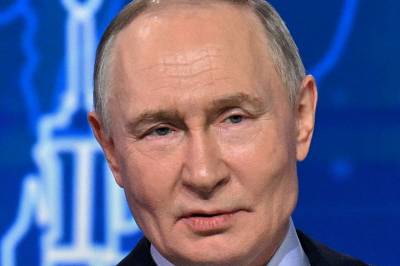 FT: Putin ber oligarker bidra til krigskassen