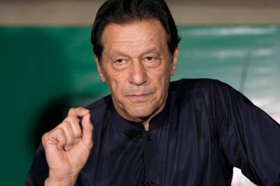 Pakistans eksstatsminister flyttet fra fengsel til sykehus og tilbake igjen