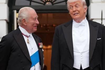 Forsiktige stikk, humor og historie. Slik er dommen etter kong Charles USA-besøk. 