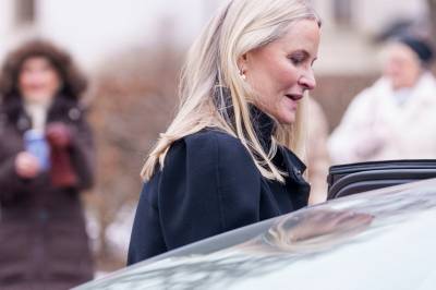 Meningsmåling fra TV 2: Nesten halvparten sier nei til at Mette-Marit bør bli dronning