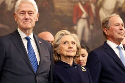 Hillary Clinton vitner om Epstein-saken