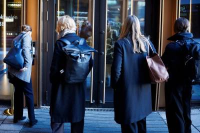 Arbeidstilsynets advokatkontroll: Junior jobbet 40 dager i strekk