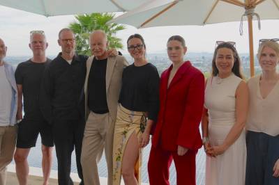 Stellan Skarsgård: – Sean Penn kan få en Oscar til