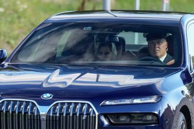 Dronning Sonja har ankommet Rikshospitalet