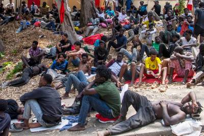 Italia suspenderer Schengen-avtalen med Spania, melder Reuters