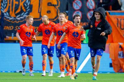 Melland senket Brann på overtid – Thore Pedersen hentet av ambulanse i pausen