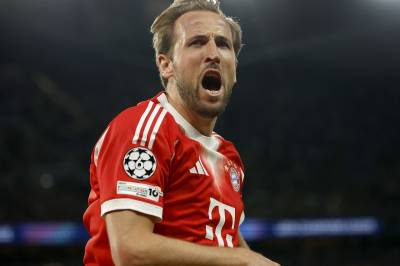 NÅ: Debatten raser i ellevill semifinale: – Jeg blir vred 