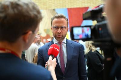 Høyre vil sette avgiftskutt på pause: - Finansministeren abdiserer