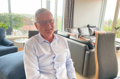 – Politikernes fordømte plikt