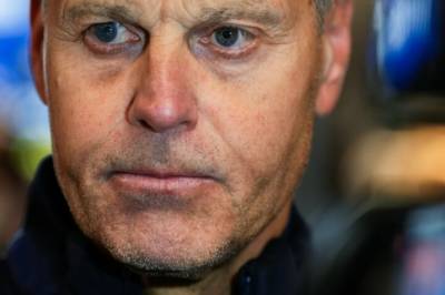 Ut mot rykter