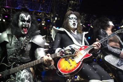 Kiss-stjerne er død