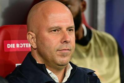 Sky Sports: Arne Slot fortsetter neste sesong