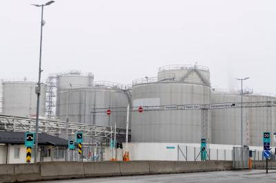 Norges naboland har fire ganger så store drivstofflager: - Burde hatt større beredskapslager