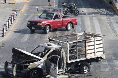 Minst 25 soldater fra nasjonalgarden er drept etter et raid mot Mexicos mest ettersøkte kartellboss.