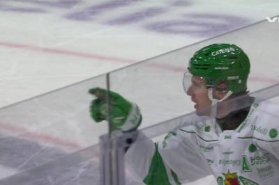 Fredrik Olofsson med mål mot Färjestad