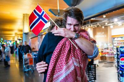 Tre norske Gaza-aktivister har landet på Gardermoen