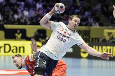 Norge videre til hovedrunden etter kaoskamp