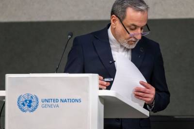 Irans utenriksminister klandrer USA for at Pakistan-samtalene kollapset