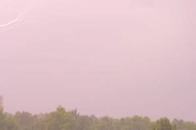 Lynet slo ned på gravlunden: – Det smalt kraftig