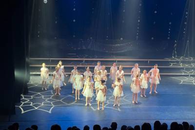 Solgte ut storsalen to ganger: – Har ikke gjort annet enn å tørke tårer