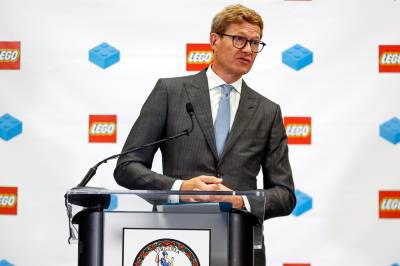 Lego-sjefen raser mot Mette Fredriksen: – Vil tømme selskaper for kapital