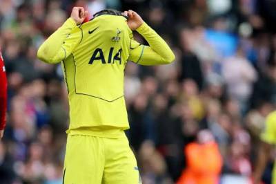 Leeds har 8,5 millioner (pund) grunner til å gjøre Tottenham en «kjempe tjeneste» i nedrykksstriden