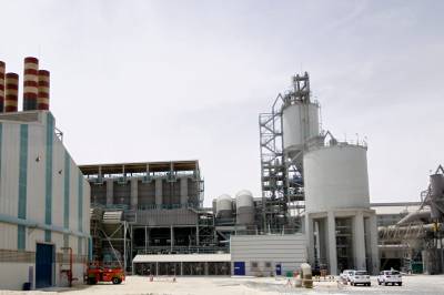 Qatar varsler stans av aluminiumsproduksjon