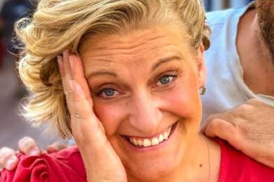 Hogde av tommelen med øks: – Hang i en skinnfille