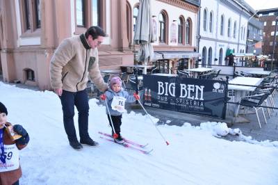 På lørdag kan barna gå på ski på Torvet: – Et av de hyggeligste innslagene vi har i vinterhalvåret