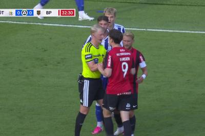 Mads Hansen med rødt kort