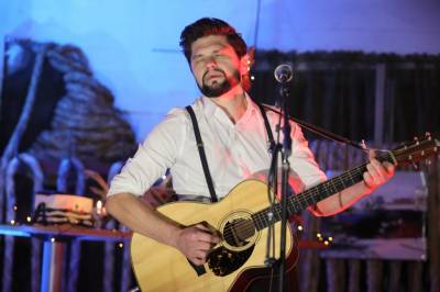 Neste steg på veg mot albumet