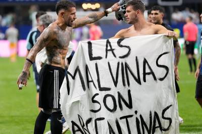 Starmer støtter Fifa-gransking etter Argentinas Falklands-markering