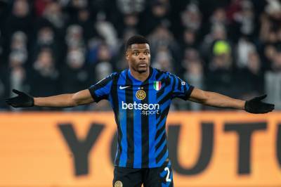 Denzel Dumfries vil bli annonsert som ny Real Madrid-forsvarer dersom Pérez vinner valget, sier Fabrizio Romano