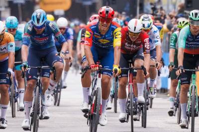 Région Pays de la Loire Tour etappe 4: Brûlon - Le Mans