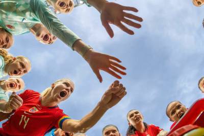 Jentene fra øst mangler helter