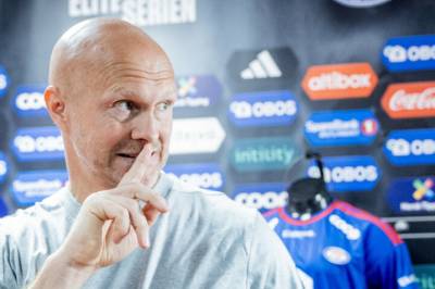 - Vil ha noen år til i media
