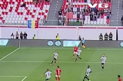2 - 2: Castro, Brann