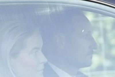 Kongefamilien har samlet seg på Rikshospitalet