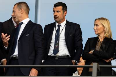 Figo krever at Infantino trekker seg: «Den mest usle og svikefulle oppførselen jeg noensinne har vært vitne til