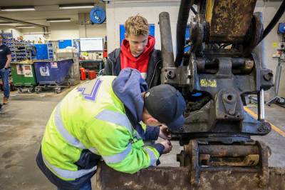 Bytter ut klasserom med verksted