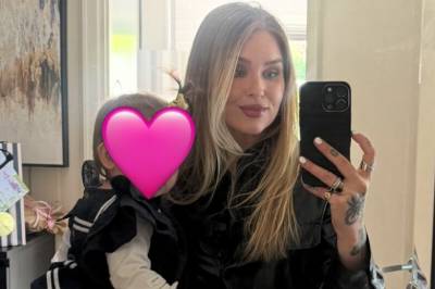 Helle Staff om året som mor: – Et «shitshow»