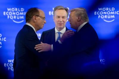Dokumenter: Brende og Epstein diskuterte Davos, kvinne og overgrepssaken