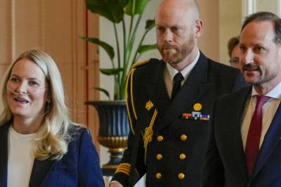 - Skal ikke være synlig