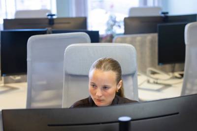 Advarer mot KI-utbrenthet: – En reell fare