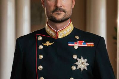 Kong Haakon holder sin første tale til folket