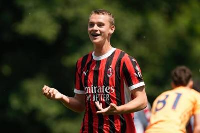 Maximilian Ibrahimovic følger i sin pappa Zlatan sine store fotballsko