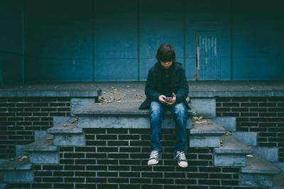 Falske fellesskap utnyttar dei som står åleine